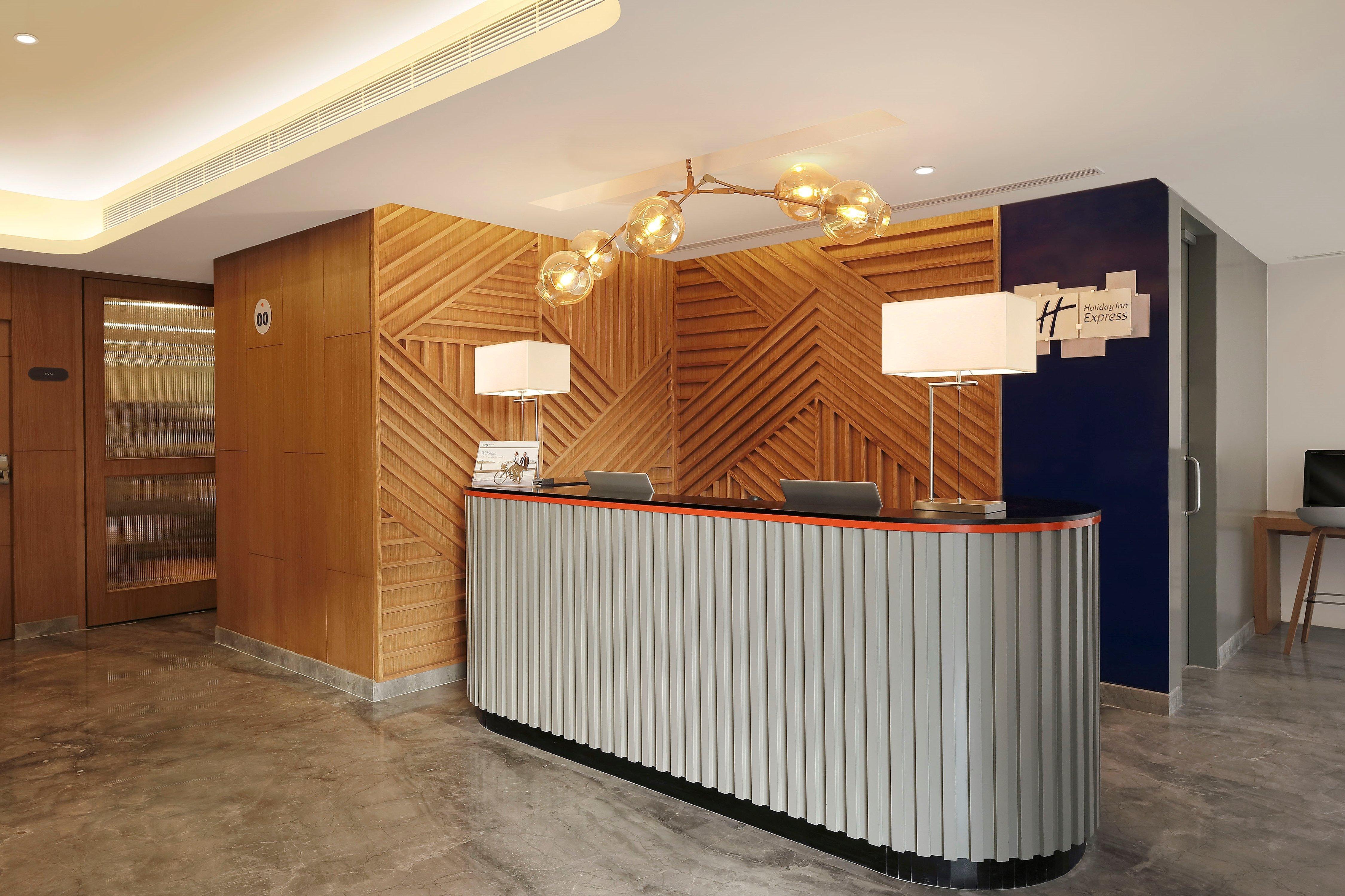 Holiday Inn Express Ahmedabad Prahlad Nagar By Ihg Zewnętrze zdjęcie